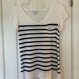 Women’s top white with black strips with pocket.